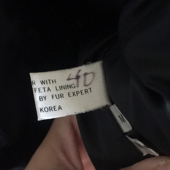 100% Rabbit Fur Coat - Picture 7 of 8